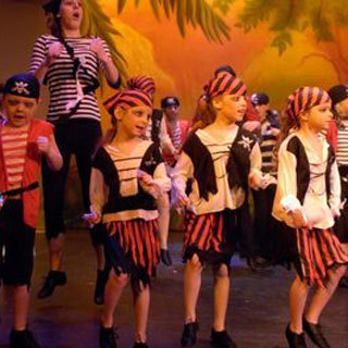 Alice & Sophie - Tots Group