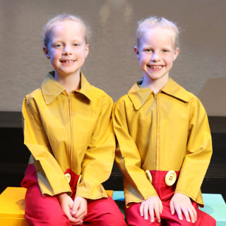 Hollie & Lucie - Mansfield Saturday Jr Group